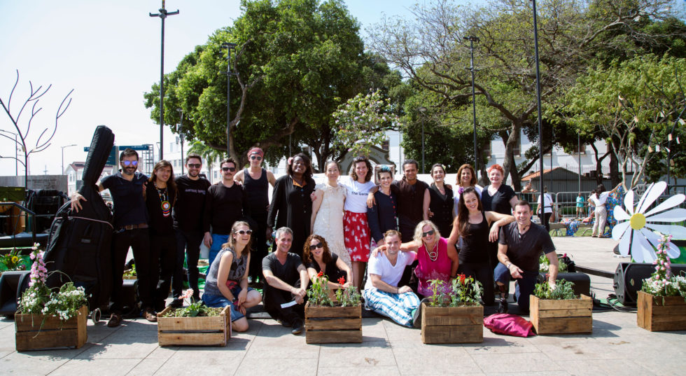 Image of cast and crew in Rio