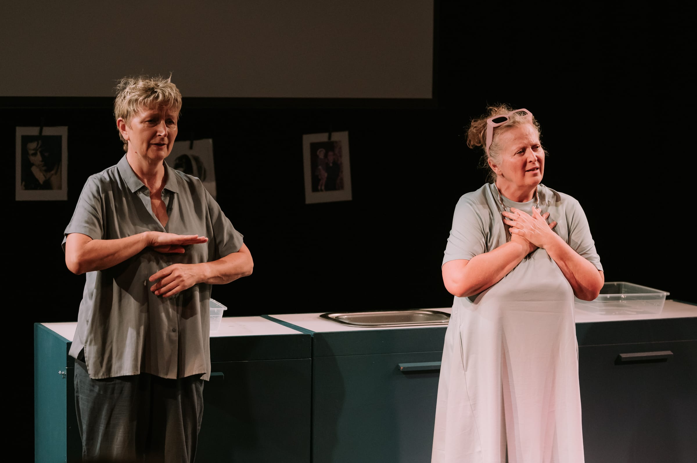 Do's and Don'ts: Communicating with Deaf People - Graeae